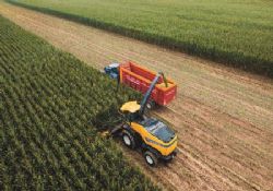 New Holland Ekipmanlarıyla Göz Doldurdu